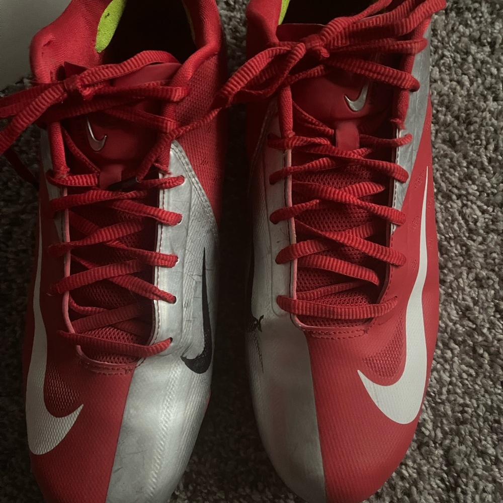 Men’s Nike Hyperfuse cleats